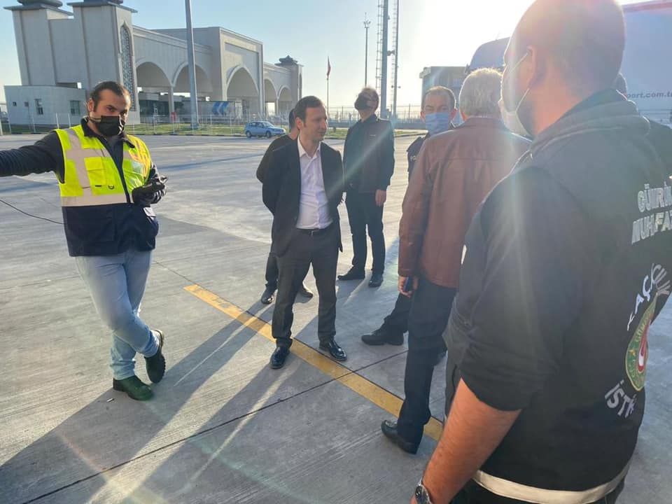 Güngör, Gümrükte Tırlarda Yapılan İşlemleri Denetledi.